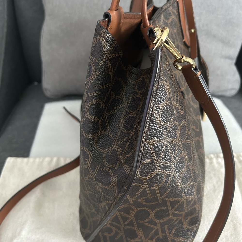 Calvin Klein set purse